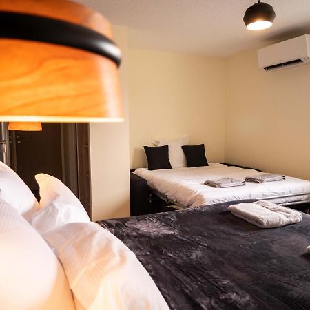 Logis Hotels Le Saint Pierre Moncoutant Bagian luar foto
