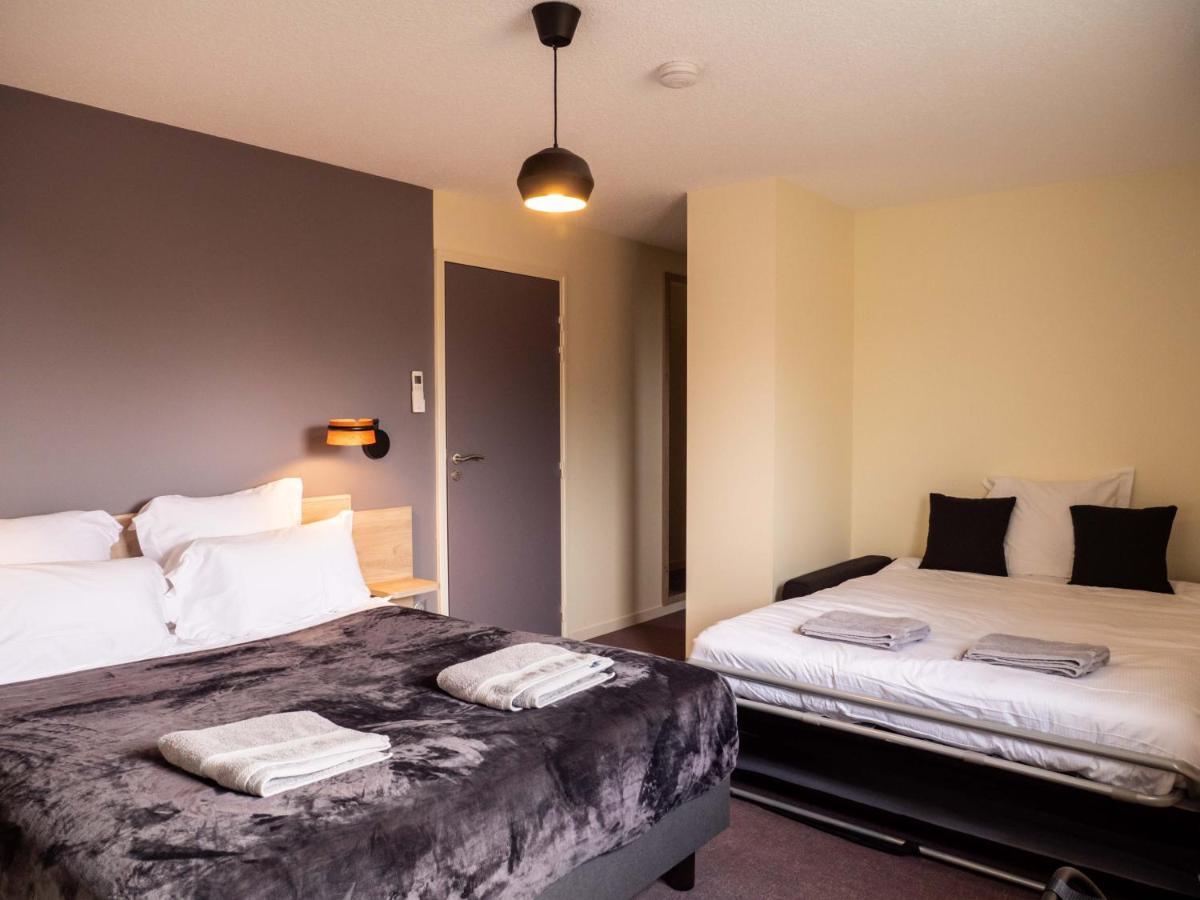 Logis Hotels Le Saint Pierre Moncoutant Bagian luar foto